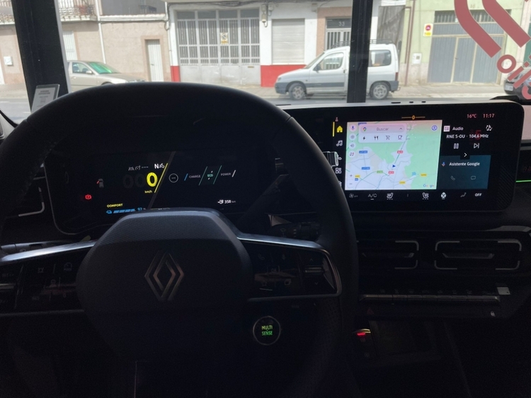 Renault 5 E-Tech 150 Comfort Range Iconic Five foto 9